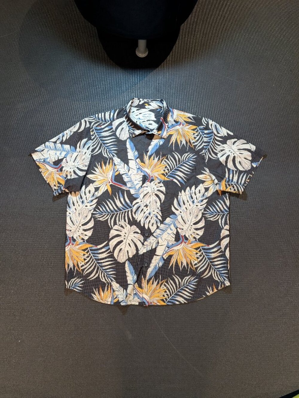 Tommy Bahama Tropical Camp Shirt Mens XL Navy Floral Hawaiian Casual Streetwear